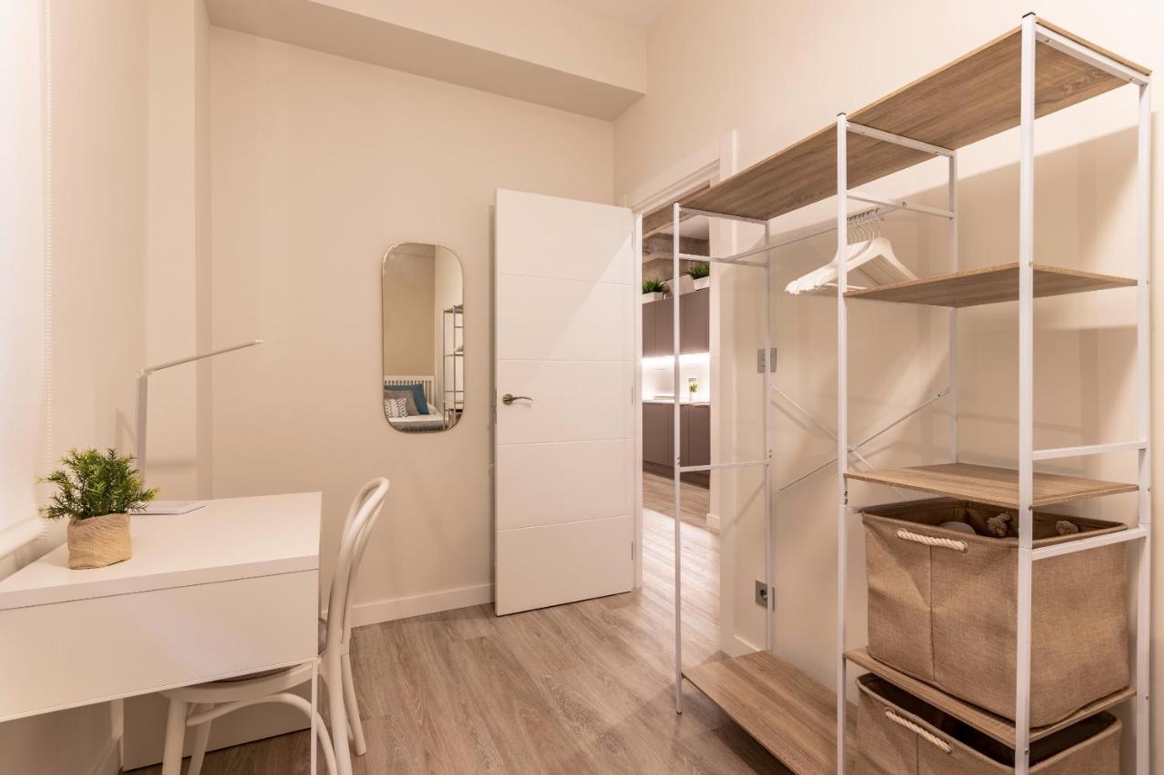 Recien Reformado Junto A Metro San Mames Appartement Bilbao Buitenkant foto